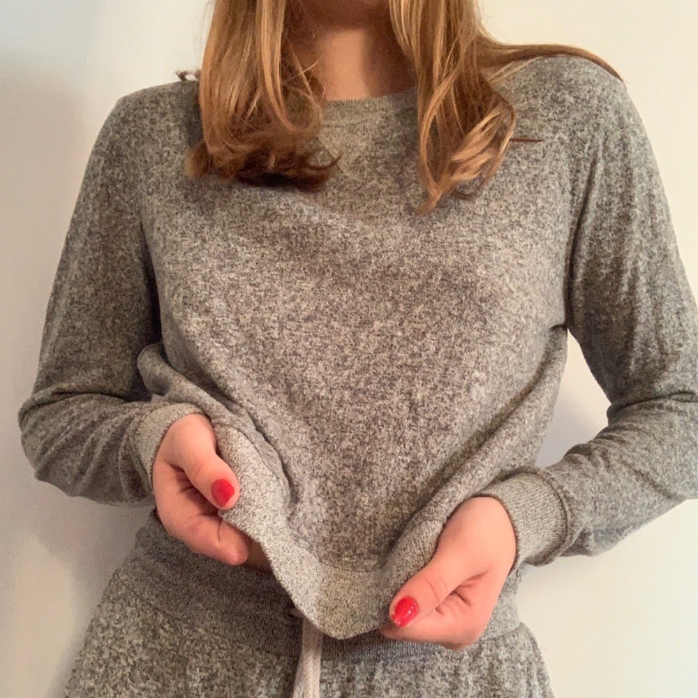 super comfy slightly cropped long sleeve t-shirt